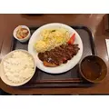 朝倉 しおり|名古屋市 中区錦の姉キャバクラ|ジュリアナ()