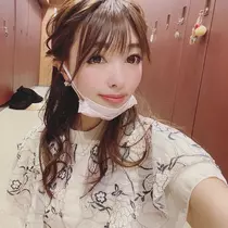 夏目 梨仔