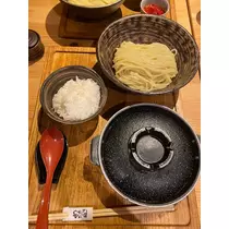 にこ