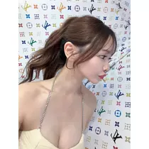 葉月 りほ