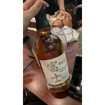 愛羽 仁美
