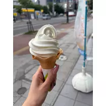佐野 エマ
