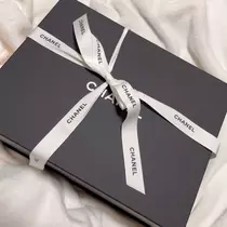 愛羽 仁美