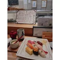みいな