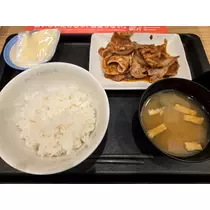 エミ (スタッフ)