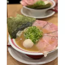 香川 ゆい