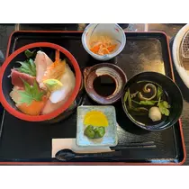 あいな