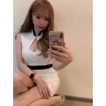 葉月 りほ
