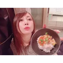 蓮見 リア