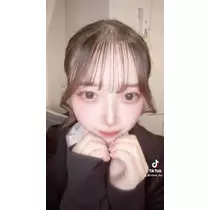 みいな