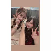 由依