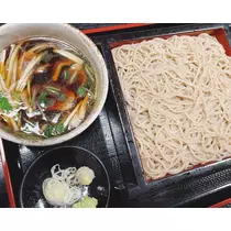 愛羽 仁美