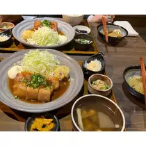 乙川 ゆあ