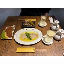 乙川 ゆあ