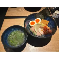 涼夏 みな