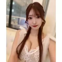 美波 ななみ