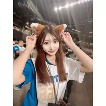 美波 ななみ