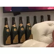 足立 はな