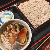愛羽 仁美