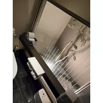エミ （スタッフ）