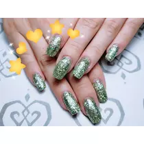 荒木 ナツミ