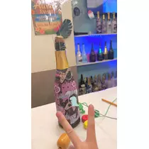 ティラノまな