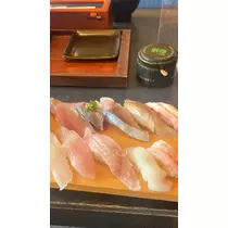 みな