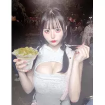 水無月 ゆゆ