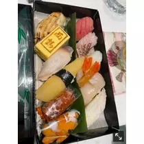 足立 はな