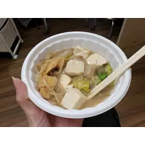 エミ （スタッフ）