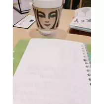エミ （スタッフ）