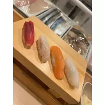 美波 ななみ