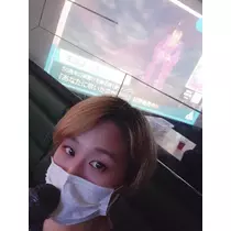 エミ （スタッフ）