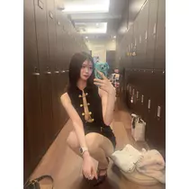 三鷹 真綺