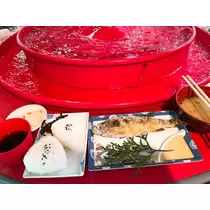 小川 真央