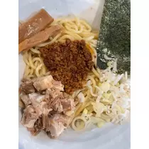 椿 凜音