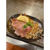 佐野 エマ