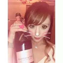 一咲 エム