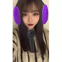 きぃ
