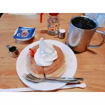 エミ （スタッフ）
