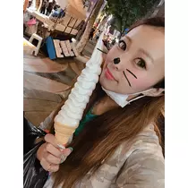 まや  ピアニスト