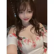 妃 えりな
