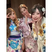 黒輝 りさ