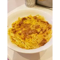 エミ （スタッフ）