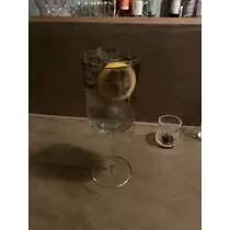 三鷹 真綺