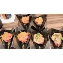 愛羽 仁美