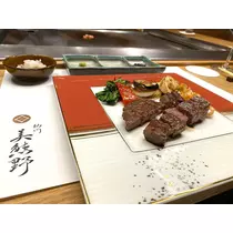 みお