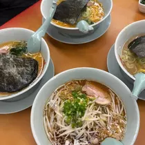 マユ
