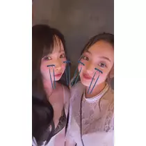 あや