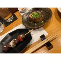 やみ